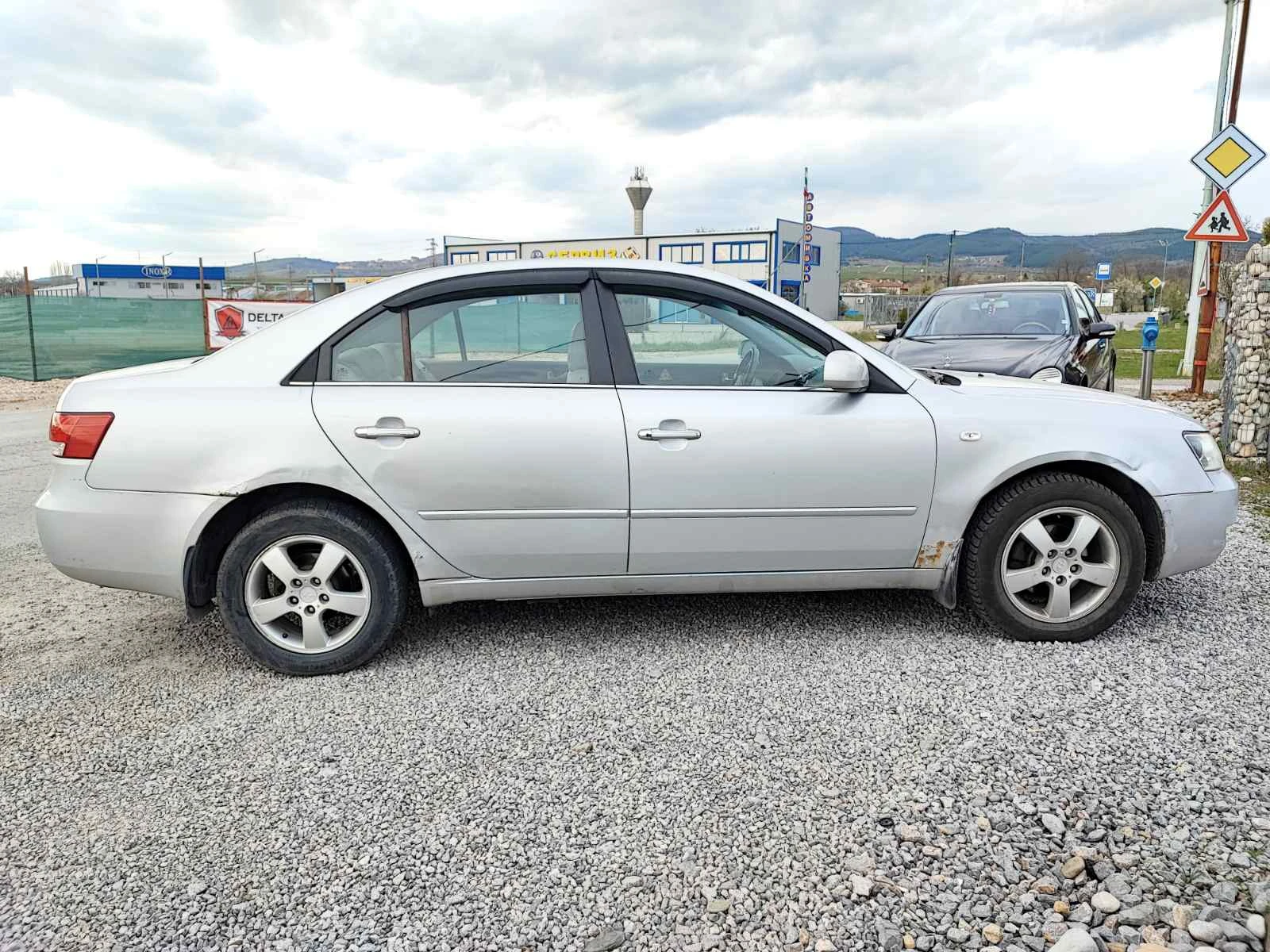 Hyundai Sonata 2.4i* Автомат* ГАЗ, снимка 6 - Автомобили и джипове - 54258460