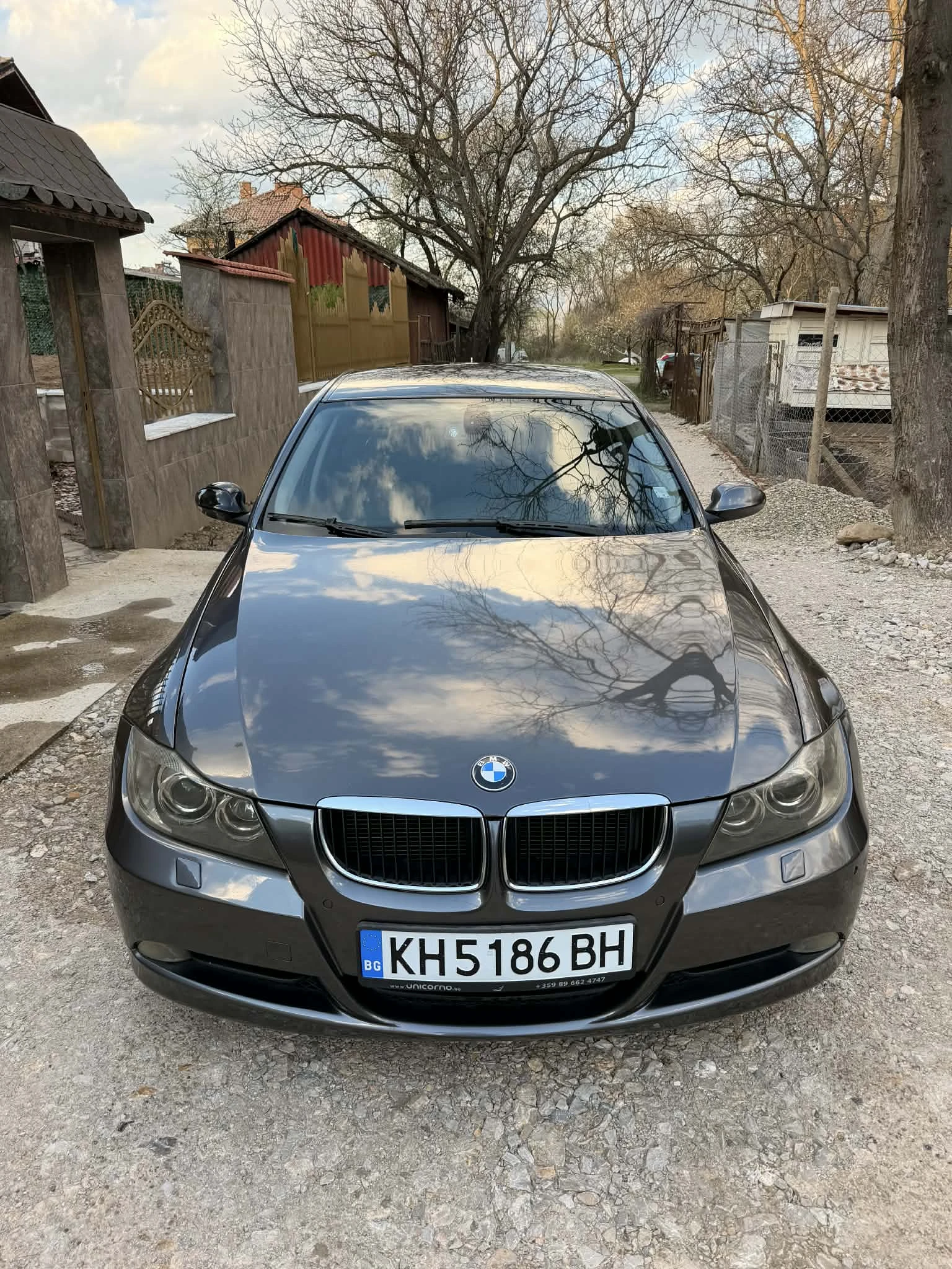 BMW 320 E90