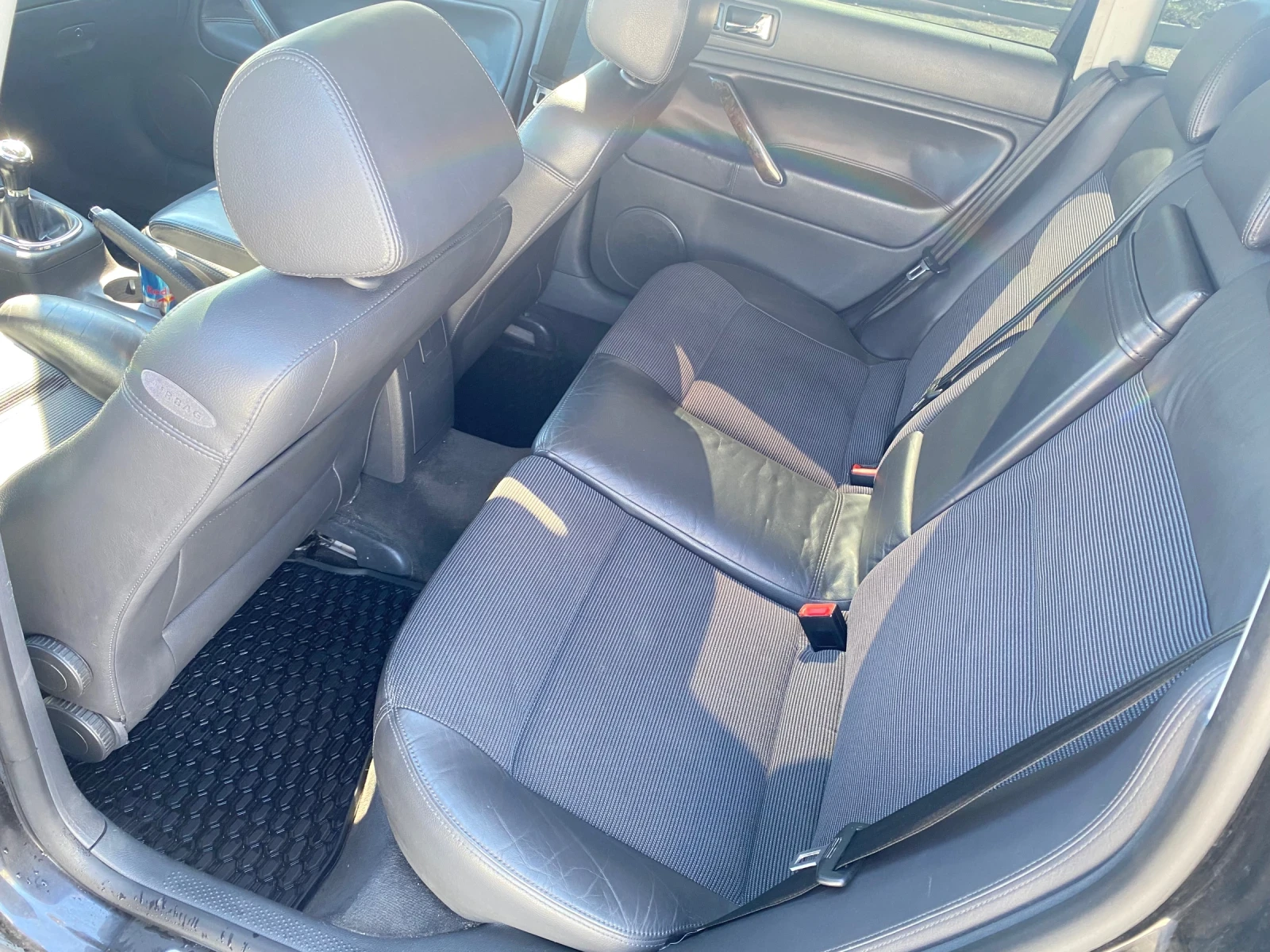 VW Passat 1.8Т LPG EXCLUSIVE, снимка 10 - Автомобили и джипове - 54580543