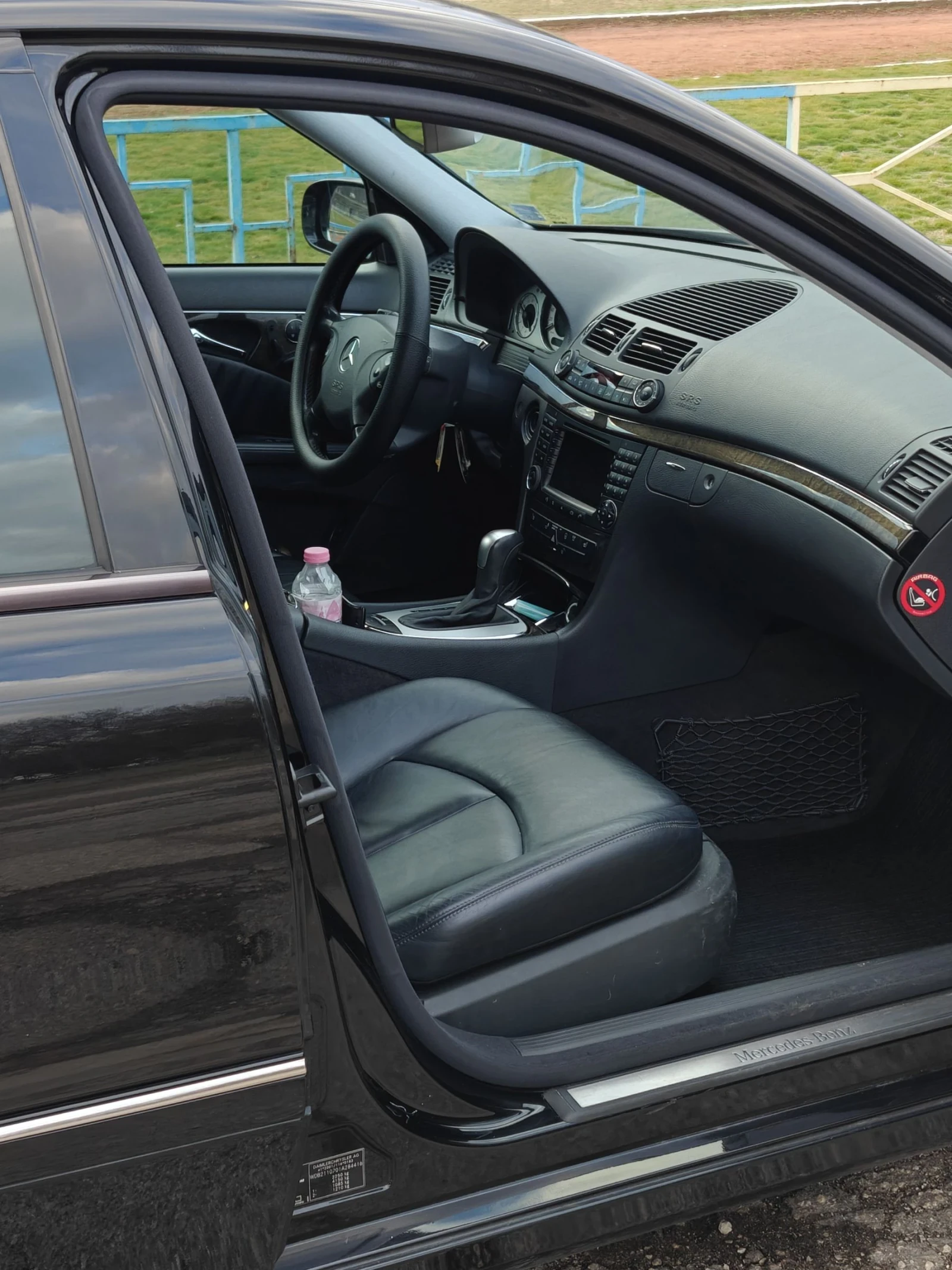 Mercedes-Benz E 500, снимка 9 - Автомобили и джипове - 55102035
