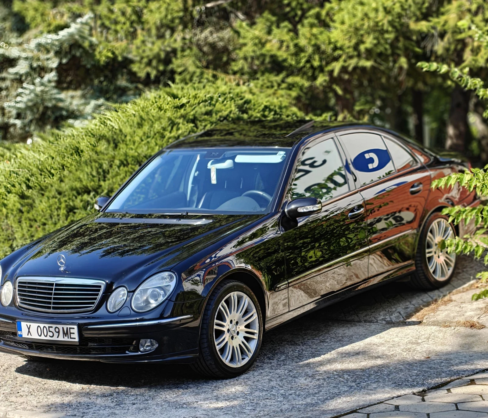 Mercedes-Benz E 500, снимка 2 - Автомобили и джипове - 55102035