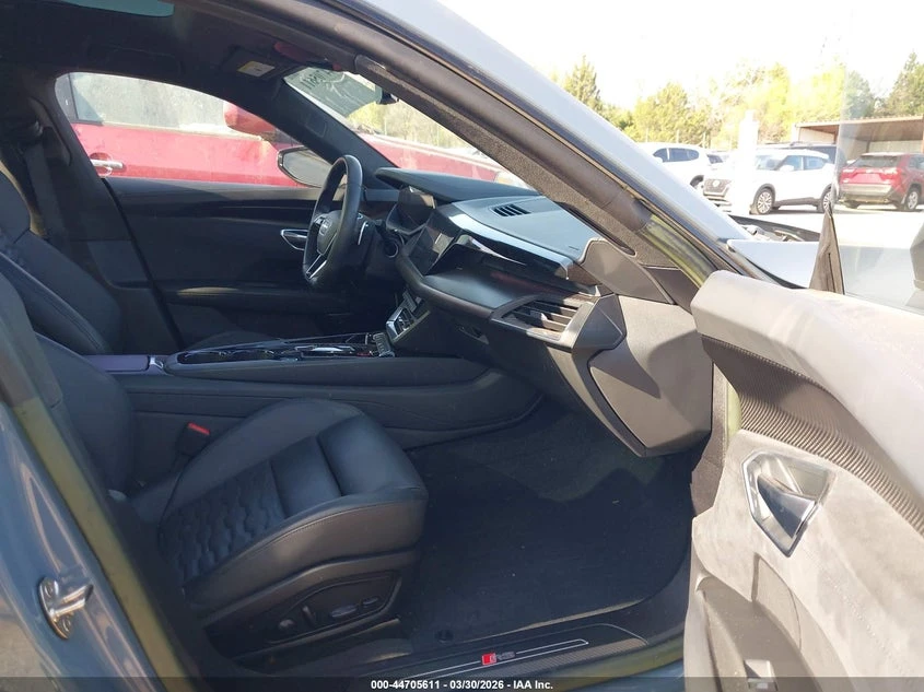 Audi E-Tron GT Rs Quattro, снимка 5 - Автомобили и джипове - 55127009