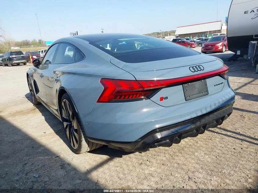 Audi E-Tron GT Rs Quattro, снимка 3 - Автомобили и джипове - 55127009
