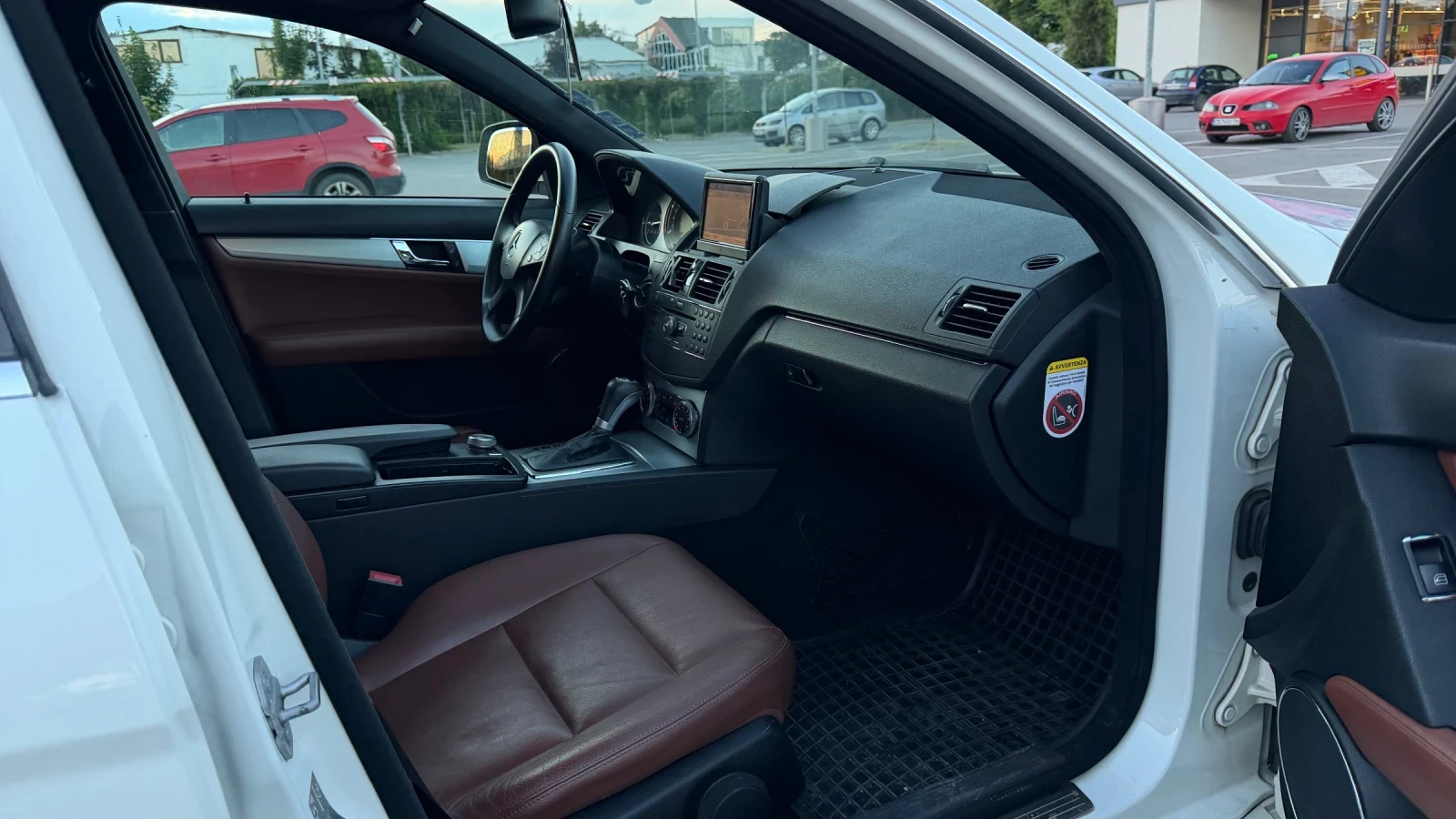 Mercedes-Benz C 320 CDI 4MATIC, снимка 9 - Автомобили и джипове - 55244649