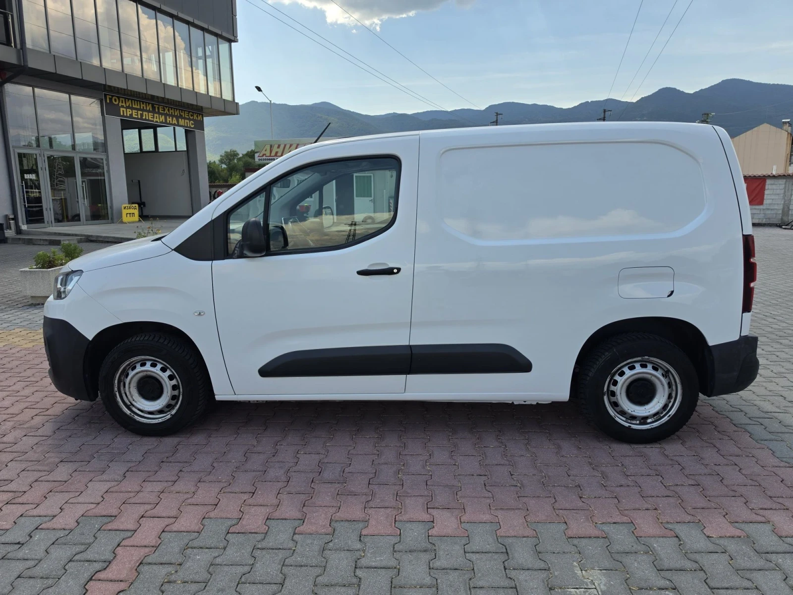 Citroen Berlingo 1.5 HDI, снимка 2 - Автомобили и джипове - 55434178