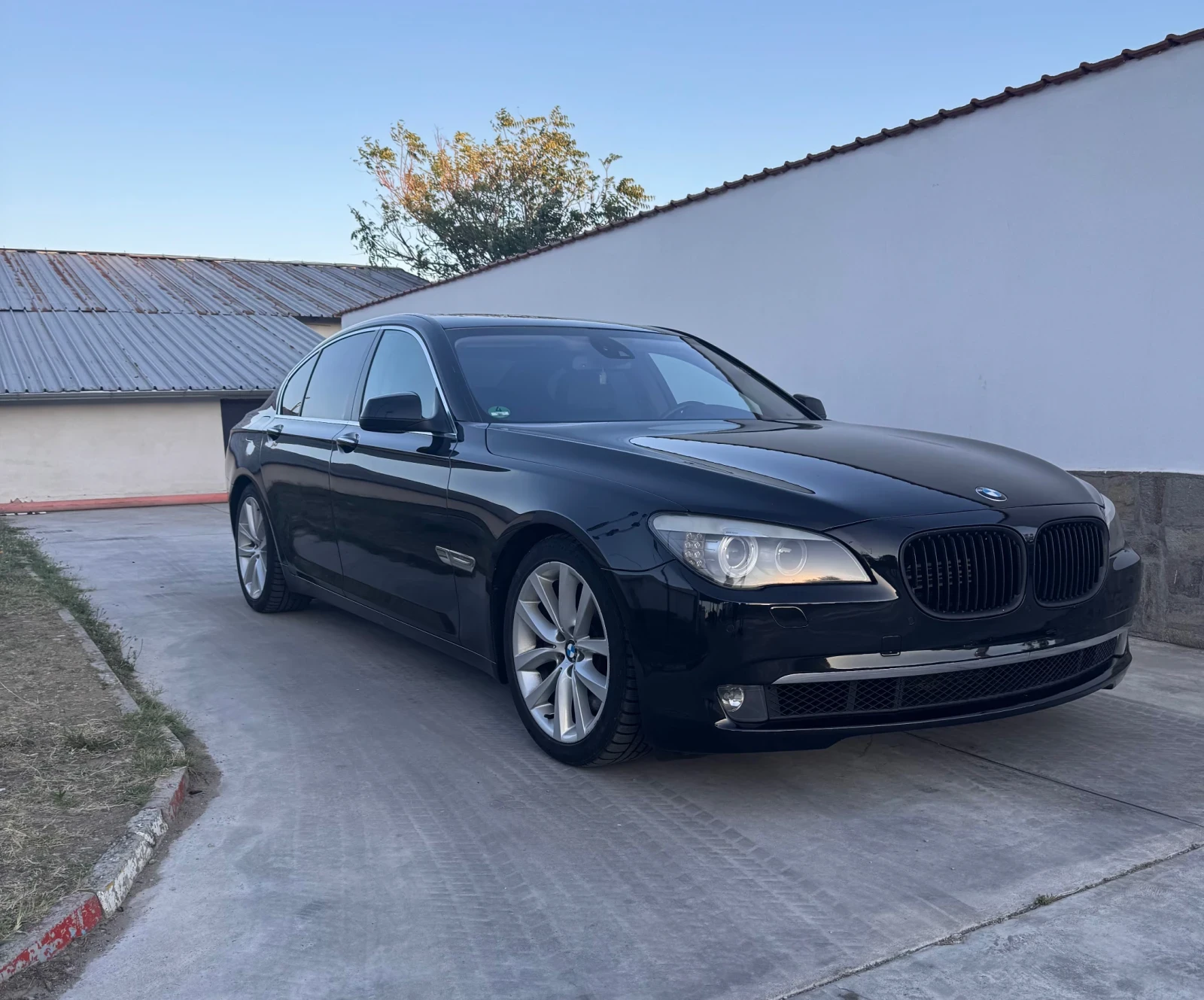 BMW 750 LONG, снимка 3 - Автомобили и джипове - 55500124