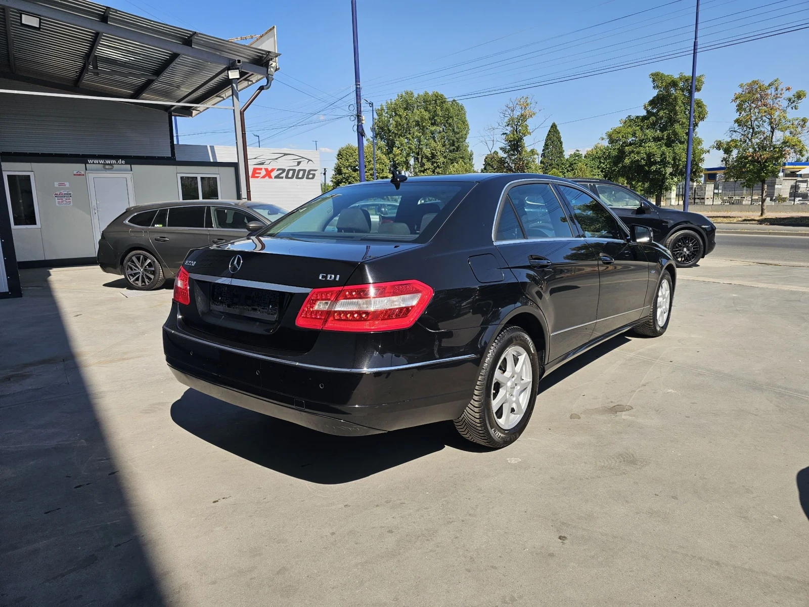 Mercedes-Benz E 220 2010г. 170кс, снимка 4 - Автомобили и джипове - 55671801
