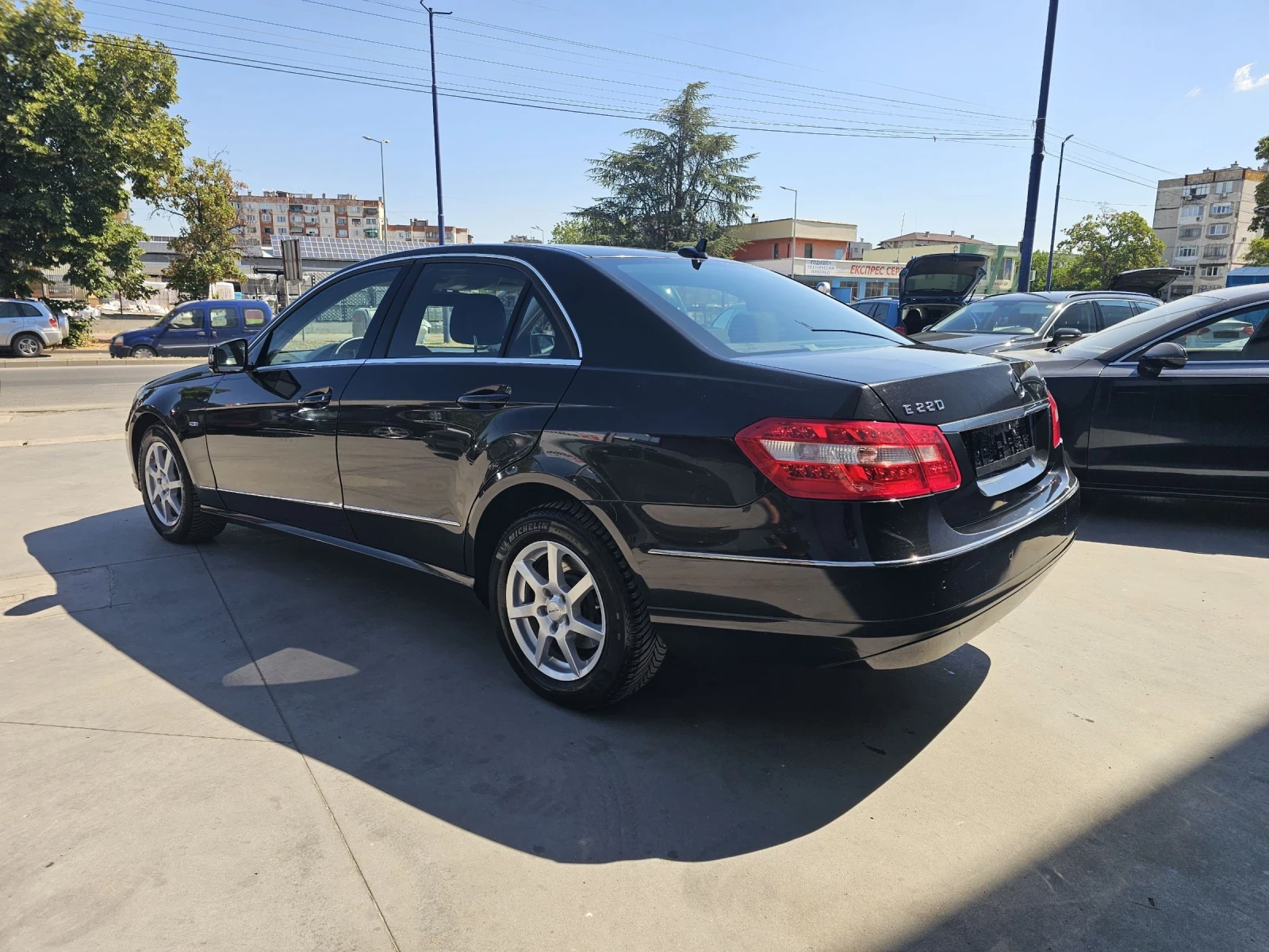 Mercedes-Benz E 220 2010г. 170кс, снимка 6 - Автомобили и джипове - 55671801