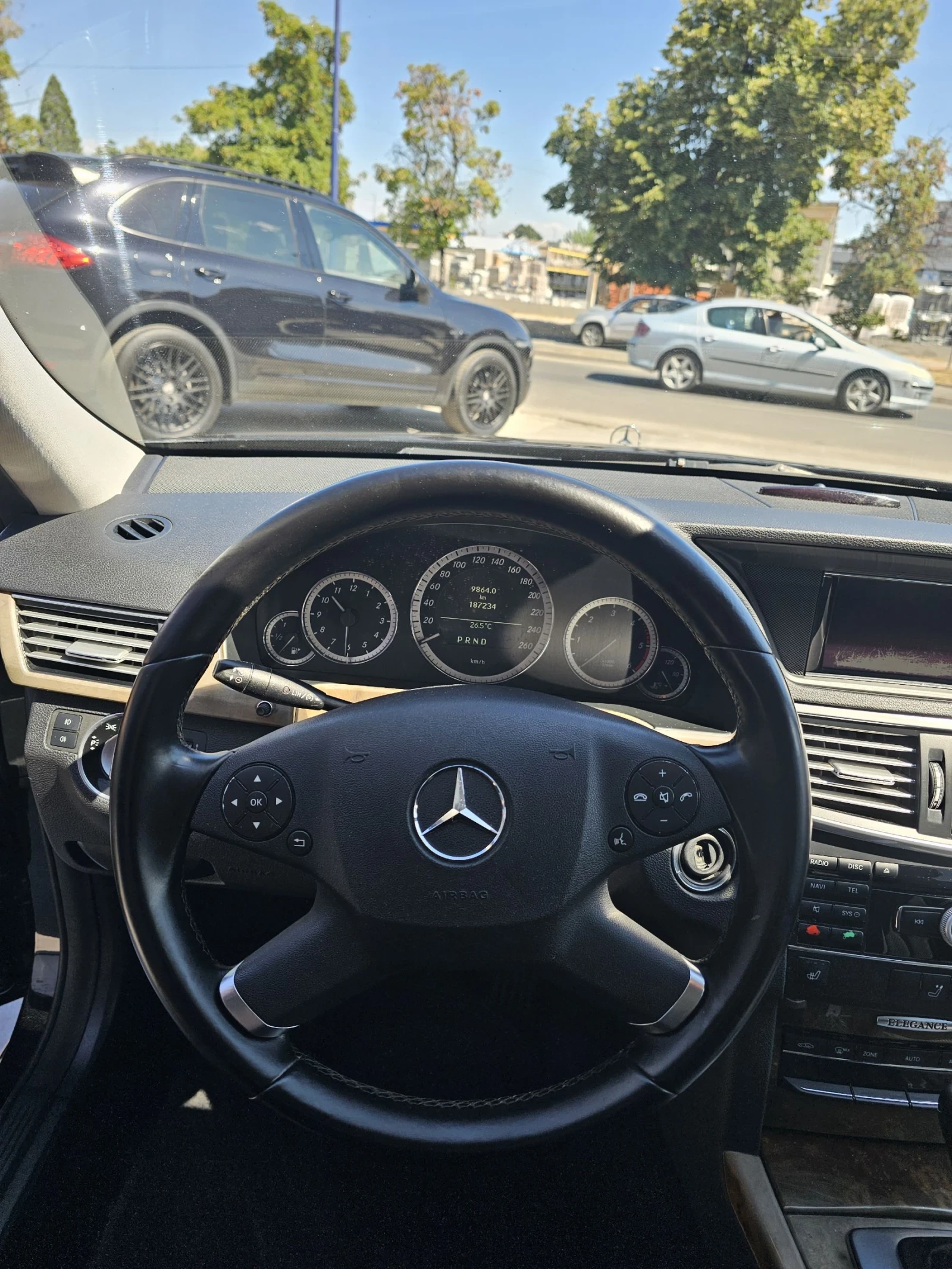 Mercedes-Benz E 220 2010г. 170кс, снимка 9 - Автомобили и джипове - 55671801