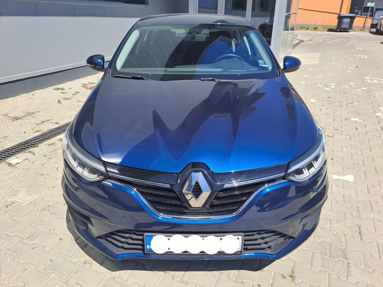 Renault Megane 1.3 TCe Life 140к.с. Супер Лятна разпродажба, снимка 2 - Автомобили и джипове - 55751356