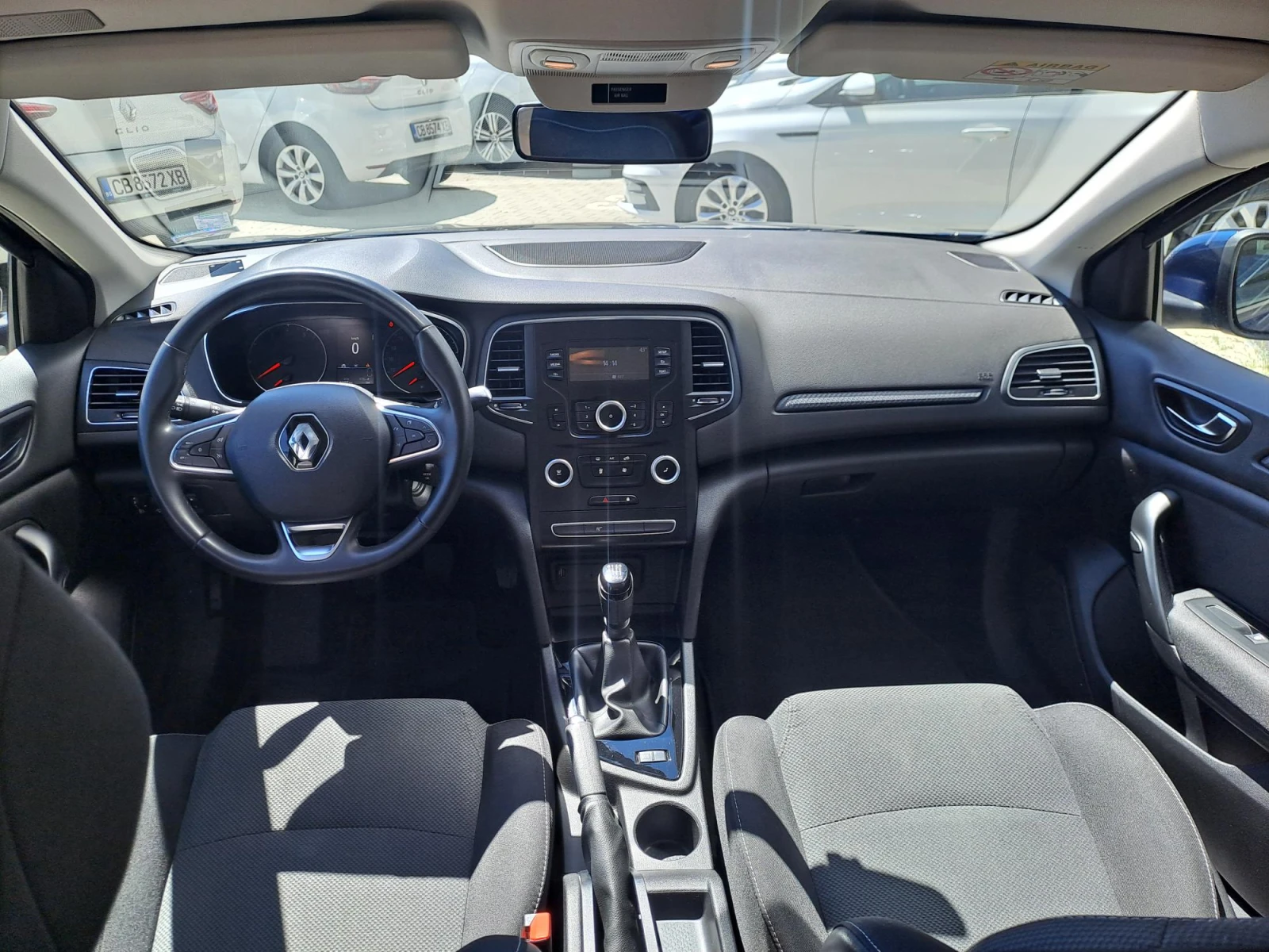 Renault Megane 1.3 TCe Life 140к.с. Супер Лятна разпродажба, снимка 14 - Автомобили и джипове - 55751356