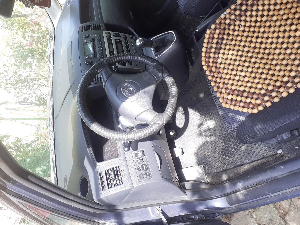 Toyota Corolla verso ���� ��� | Mobile.bg � ����������� 2