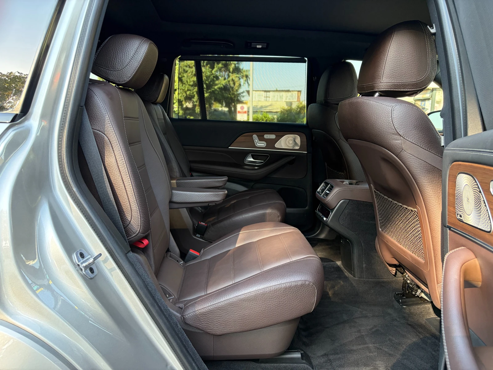 Mercedes-Benz GLS 450 EQ/AMG/4M/9G/BURMESTER/360/5+ 1, снимка 16 - Автомобили и джипове - 56011655