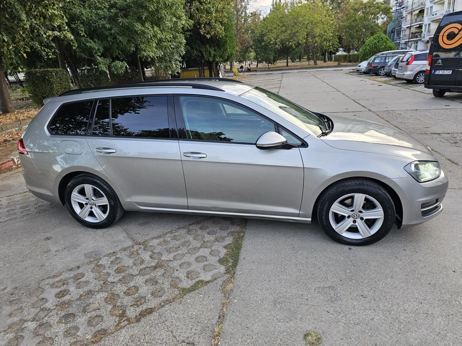 VW Golf, снимка 4 - Автомобили и джипове - 56074267