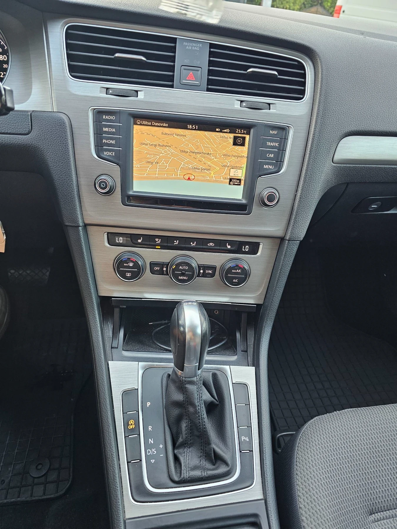 VW Golf, снимка 10 - Автомобили и джипове - 56074267
