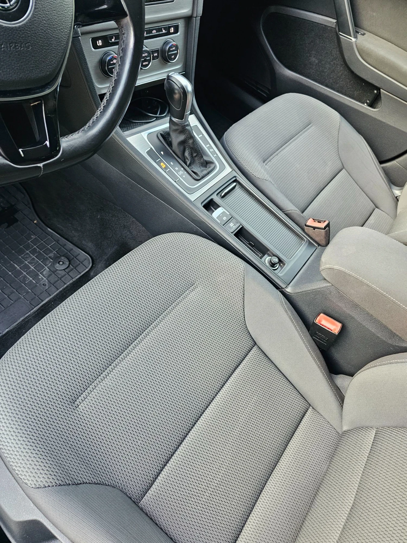 VW Golf, снимка 7 - Автомобили и джипове - 56074267
