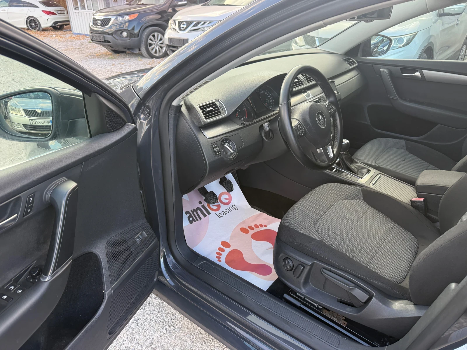 VW Passat 2.0TDI ИТАЛИЯ, снимка 13 - Автомобили и джипове - 56274207