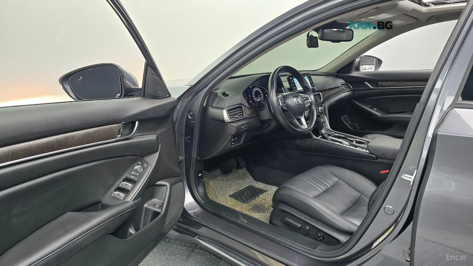 Honda Accord * * Дистроник* * Камера* * Подгрев* * Key less* * , снимка 10 - Автомобили и джипове - 56700560