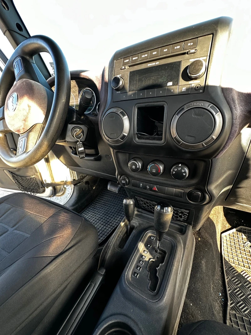 Jeep Wrangler Sport  /  Газ / 4x4, снимка 13 - Автомобили и джипове - 47371033