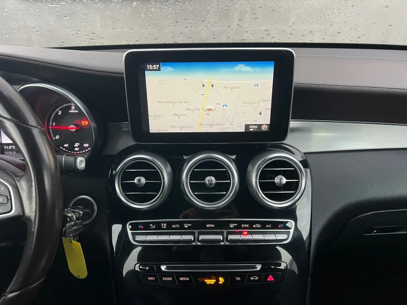 Mercedes-Benz GLC 220 CDI 4Matic Premium Amg Line, снимка 12 - Автомобили и джипове - 52471753