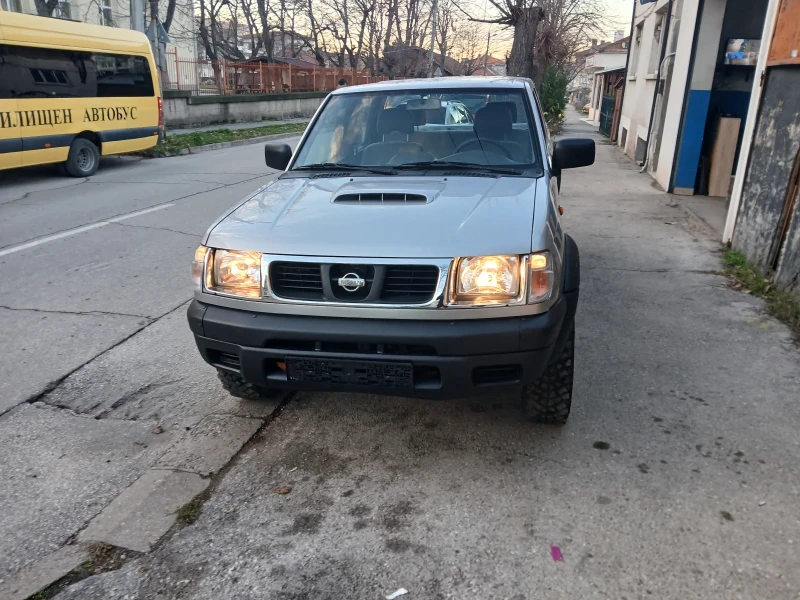 Nissan Navara 2.5 TD