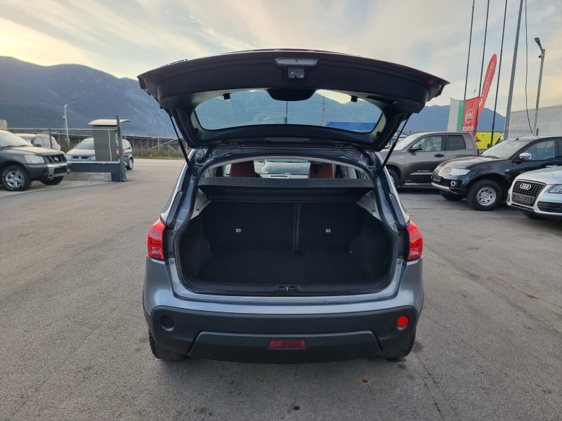 Nissan Qashqai 1.6I, снимка 13 - Автомобили и джипове - 52849200