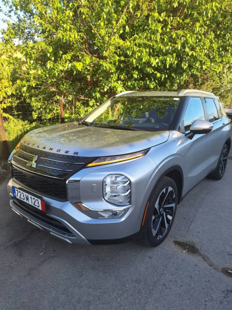 Mitsubishi Outlander 2.5 AWD, снимка 5 - Автомобили и джипове - 53202870