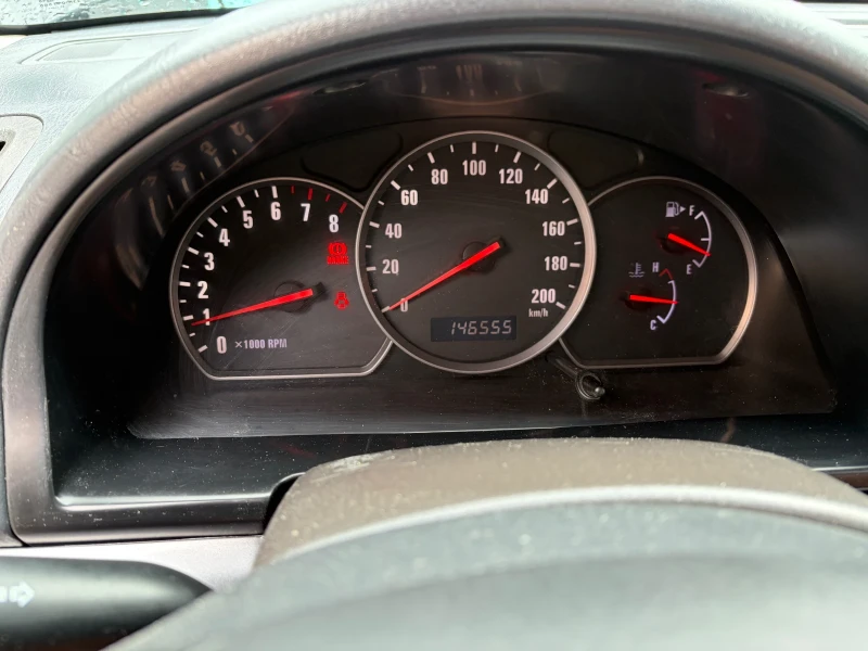 Suzuki Grand vitara 1.6 , снимка 16 - Автомобили и джипове - 53271213