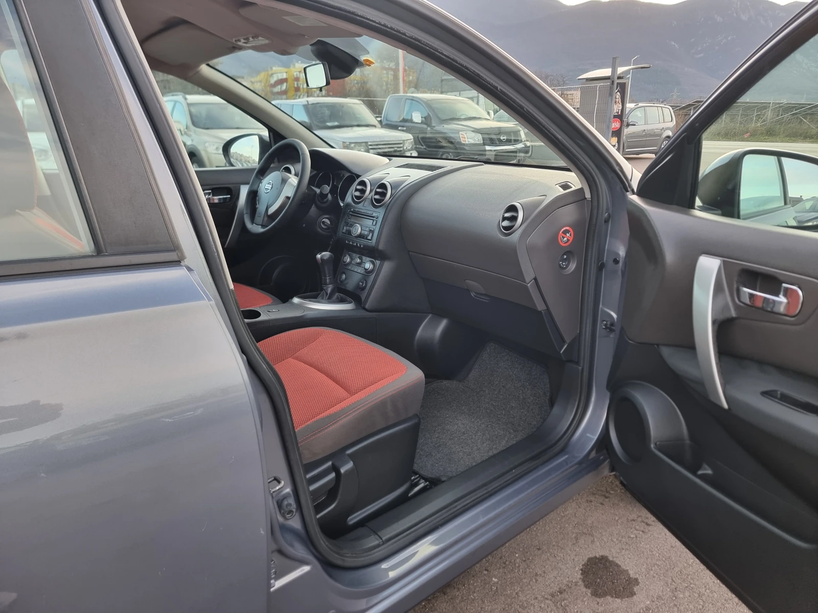 Nissan Qashqai 1.6I | Mobile.bg � ����������� 15