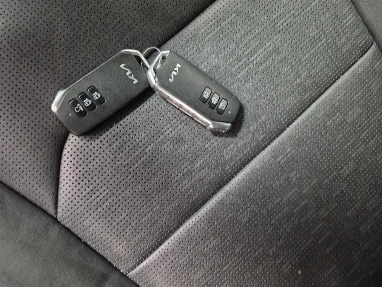 Kia Niro EV Limited | ВЕНТИЛАЦИЯ | DISTRONIC | CarPlay | , снимка 12 - Автомобили и джипове - 54229443