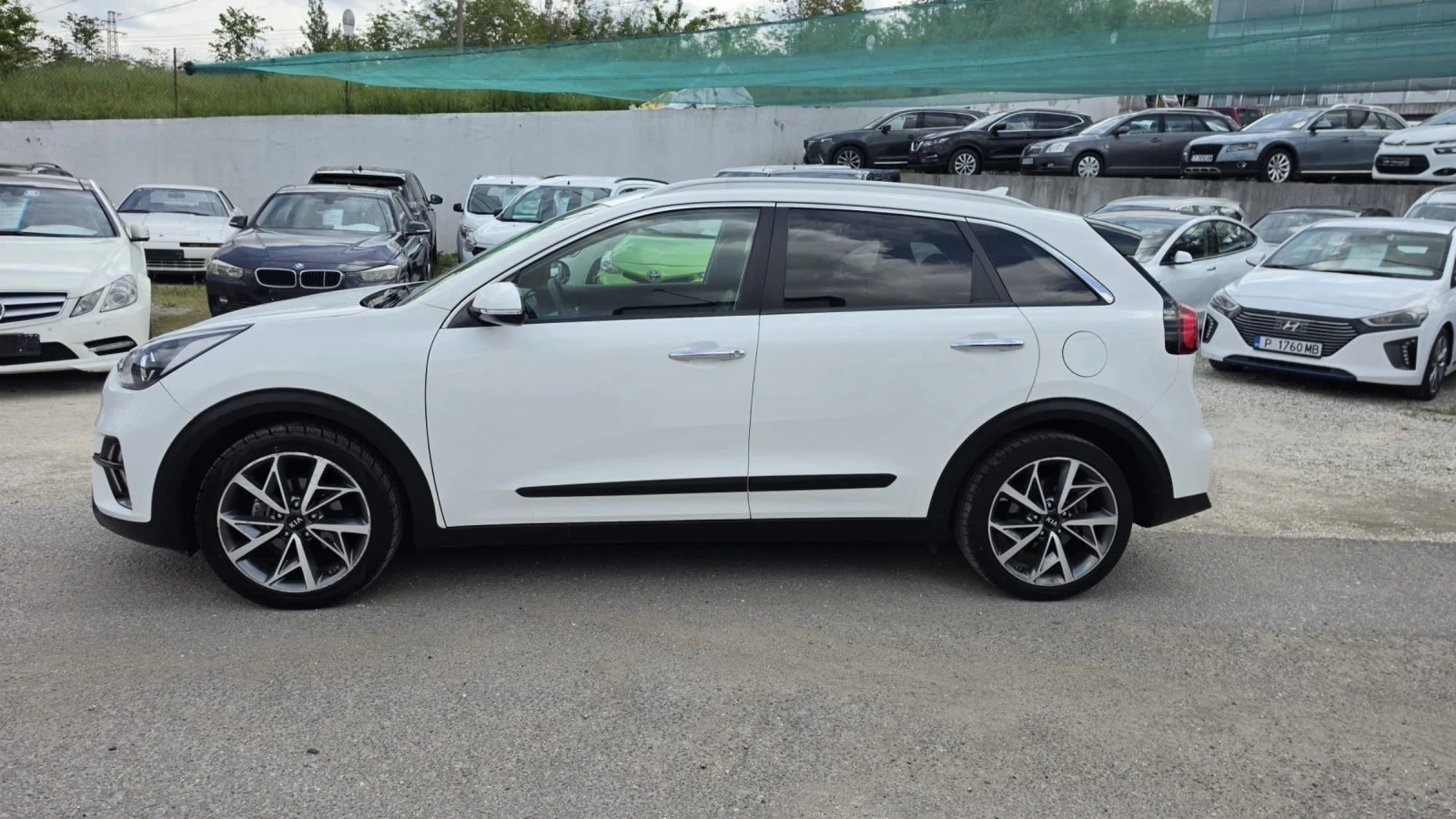 Kia Niro ХИБРИД* ФЕЙСЛИФТ* CARPLAY/ANDROIDAUTO, снимка 2 - Автомобили и джипове - 54554014
