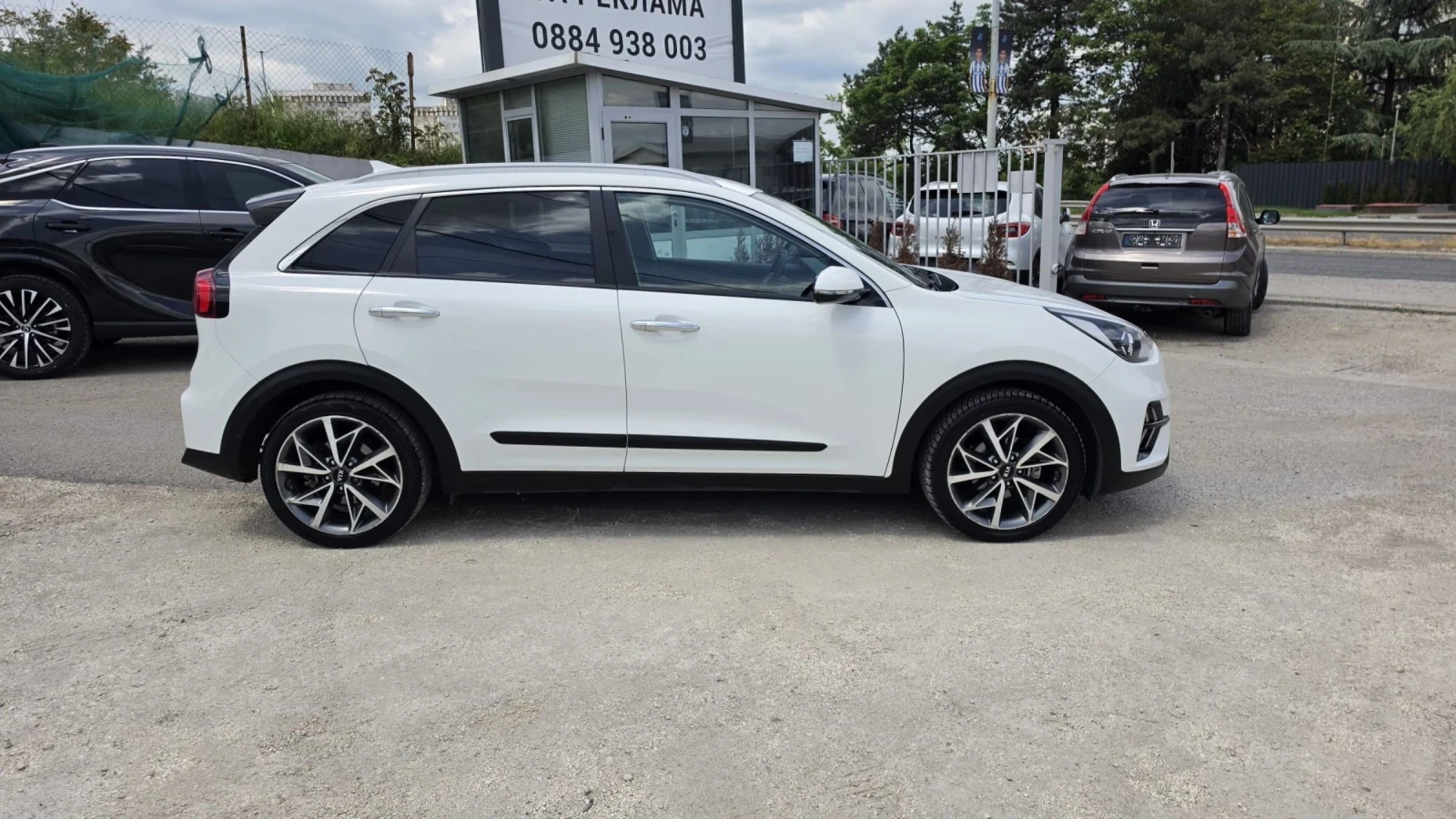Kia Niro ХИБРИД* ФЕЙСЛИФТ* CARPLAY/ANDROIDAUTO, снимка 6 - Автомобили и джипове - 54554014