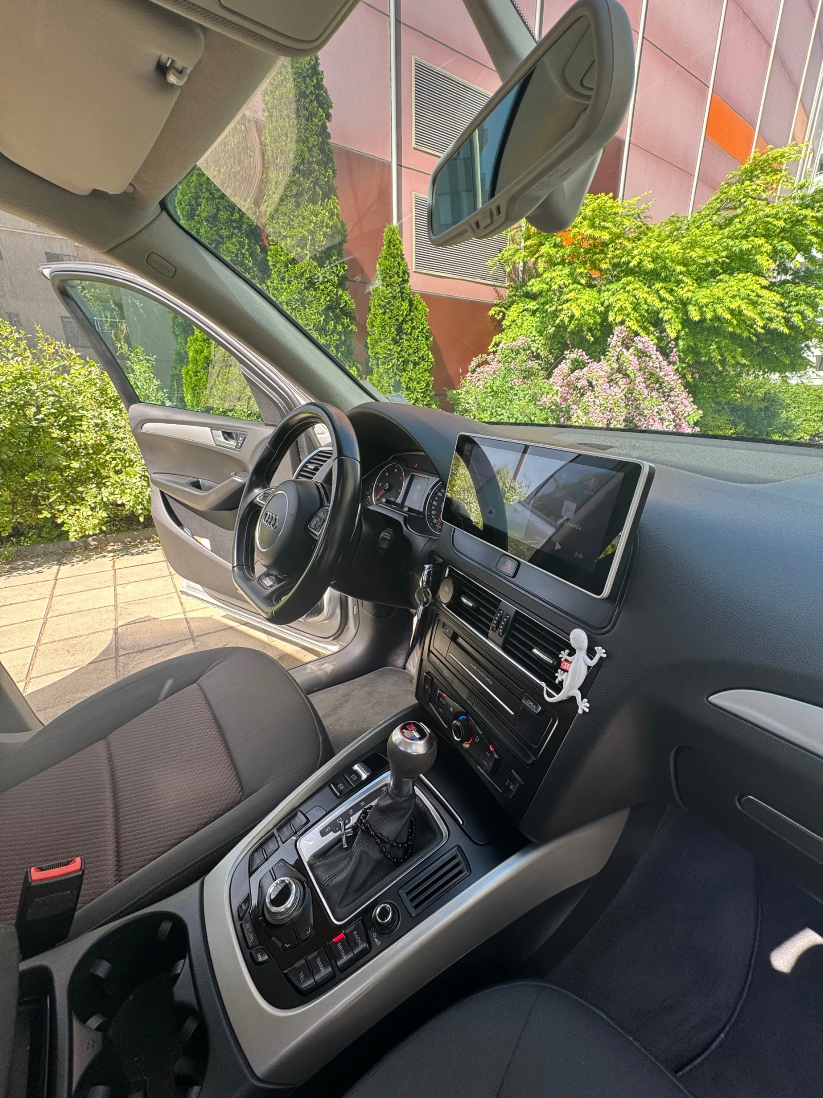 Audi Q5 2.0 tdi, снимка 9 - Автомобили и джипове - 54669449
