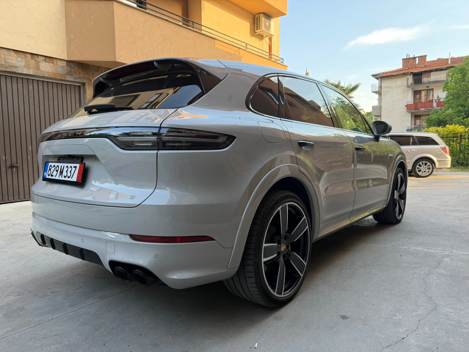 Porsche Cayenne E-Hybrid SportDesign Carbon LED-Matrix BOSE Chalk, снимка 3 - Автомобили и джипове - 54802439