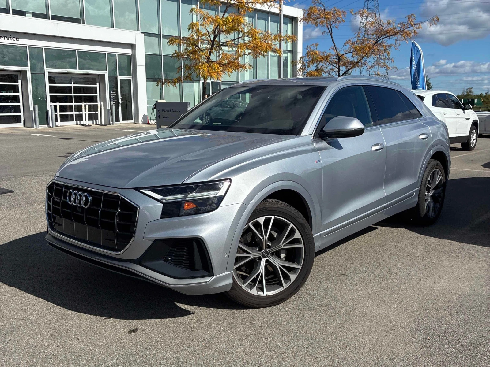 Audi Q8 / ОТ ПРЕДСТАВИТЕЛСТВО / 360 / ПАНО / ОБДУХВАНЕ
