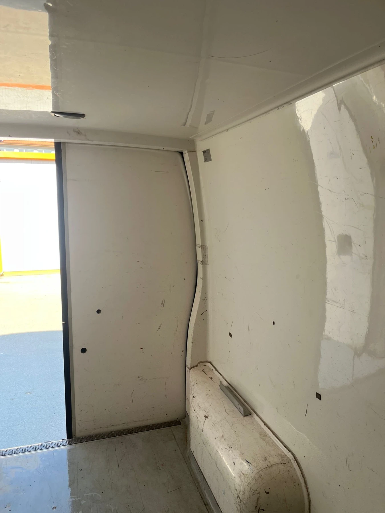 Nissan Interstar �������� | Mobile.bg � ����������� 8