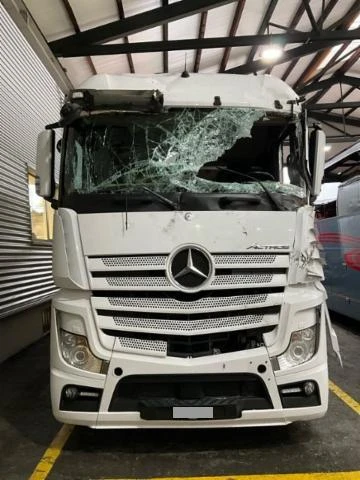 Mercedes-Benz Actros 1845 - изображение 2