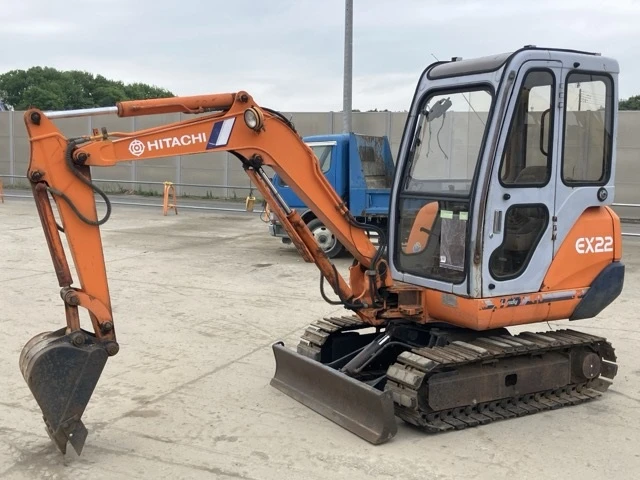 Багер Hitachi EX22 - ОЧАКВАН 15.09.2026!!!