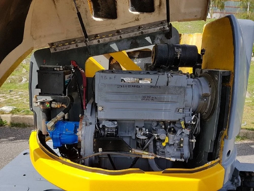 Автовишка Grove A 45J 4x4, снимка 12 - Индустриална техника - 53709802