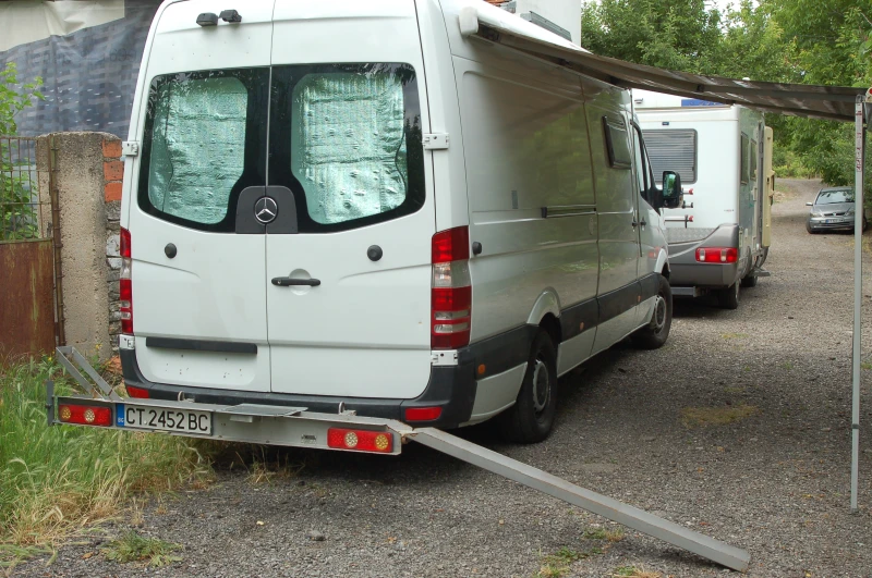 Кемпер Mercedes-Benz Спринтер 315, снимка 2 - Каравани и кемпери - 48600022