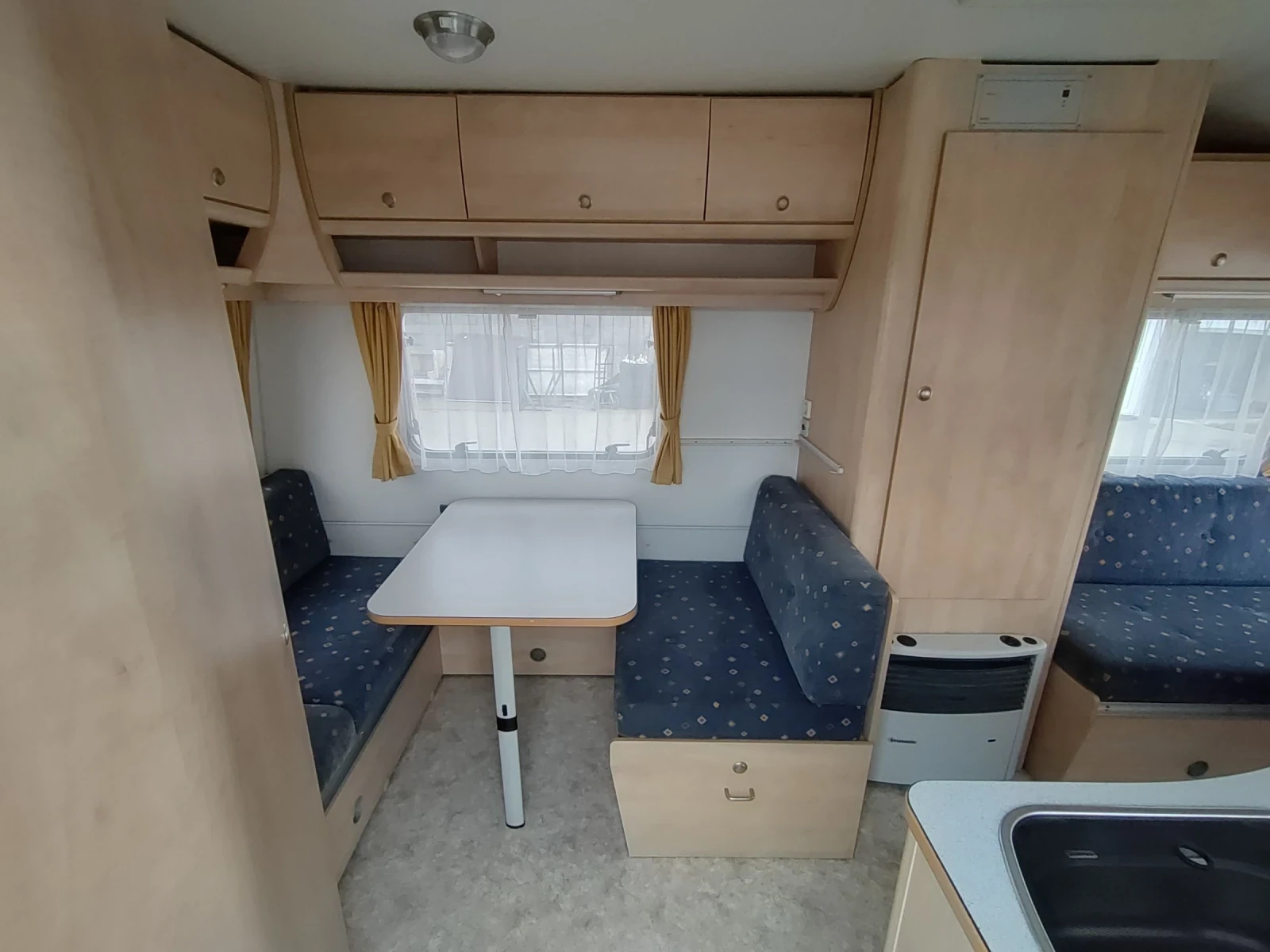 Каравана KIP Shuttle Special 2002 Форселт, снимка 13 - Каравани и кемпери - 55277619