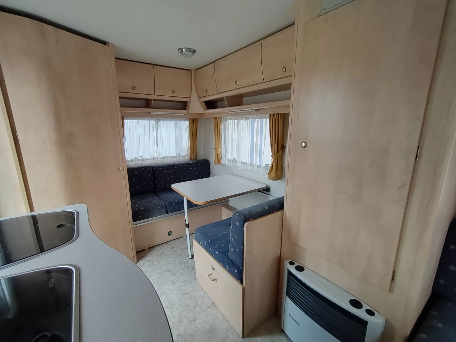 Каравана KIP Shuttle Special 2002 Форселт, снимка 15 - Каравани и кемпери - 55277619