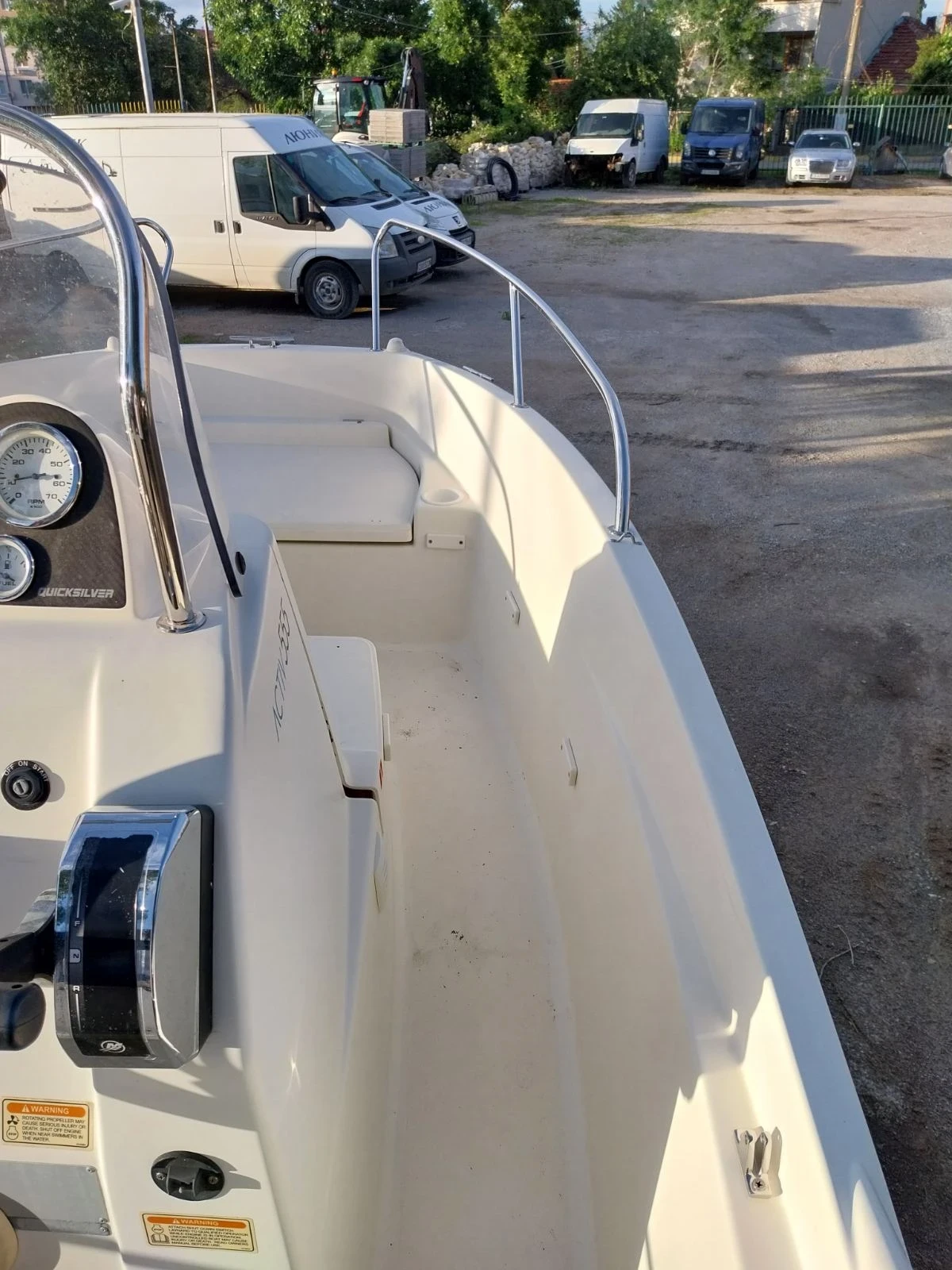   Quicksilver 555 activ  | Mobile.bg   15