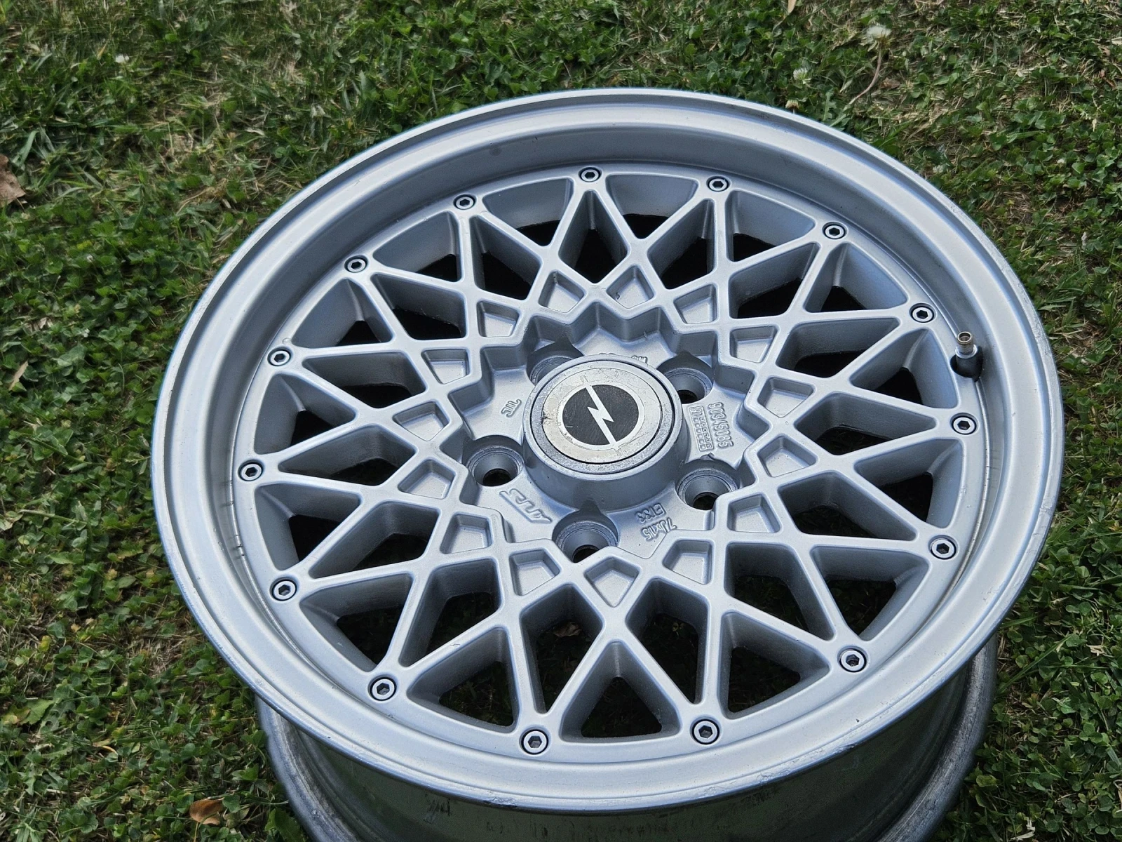 ������ �� VW | Mobile.bg � ����������� 3