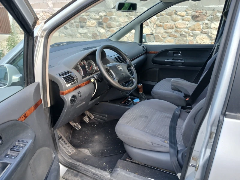 Seat Alhambra, снимка 6 - Автомобили и джипове - 47568223