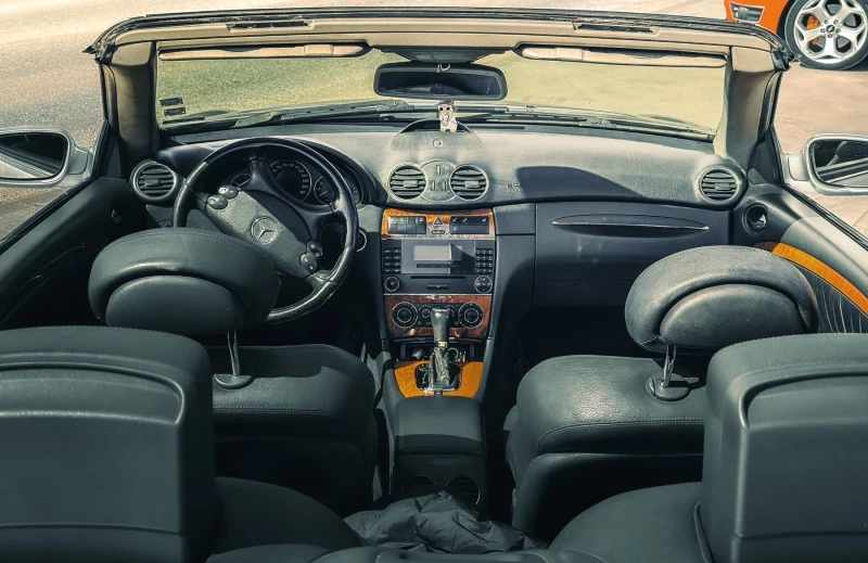 Mercedes-Benz CLK 200 compressor, снимка 5 - Автомобили и джипове - 52685764