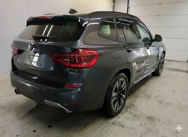 BMW iX3 74 kWh, снимка 3 - Автомобили и джипове - 52292599