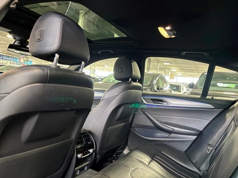 BMW 540 * 540i xDrive| AWD| MPKG| NAV| AMBIENT| LEATHER| S, снимка 8 - Автомобили и джипове - 52740142