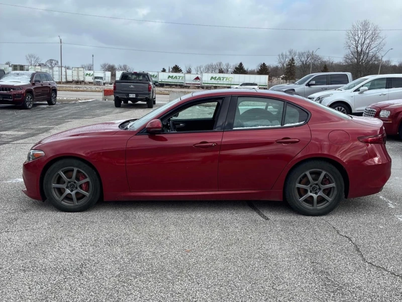 Alfa Romeo Giulia * TI SPORT * CARFAX * , снимка 4 - Автомобили и джипове - 53027559