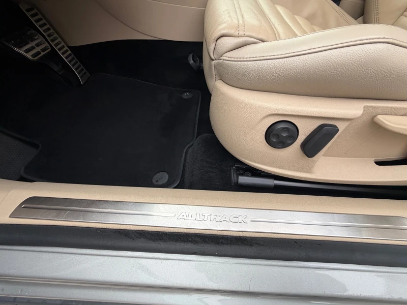 VW Alltrack 2.0TDI* FULL* 4MOTION, снимка 9 - Автомобили и джипове - 53439561